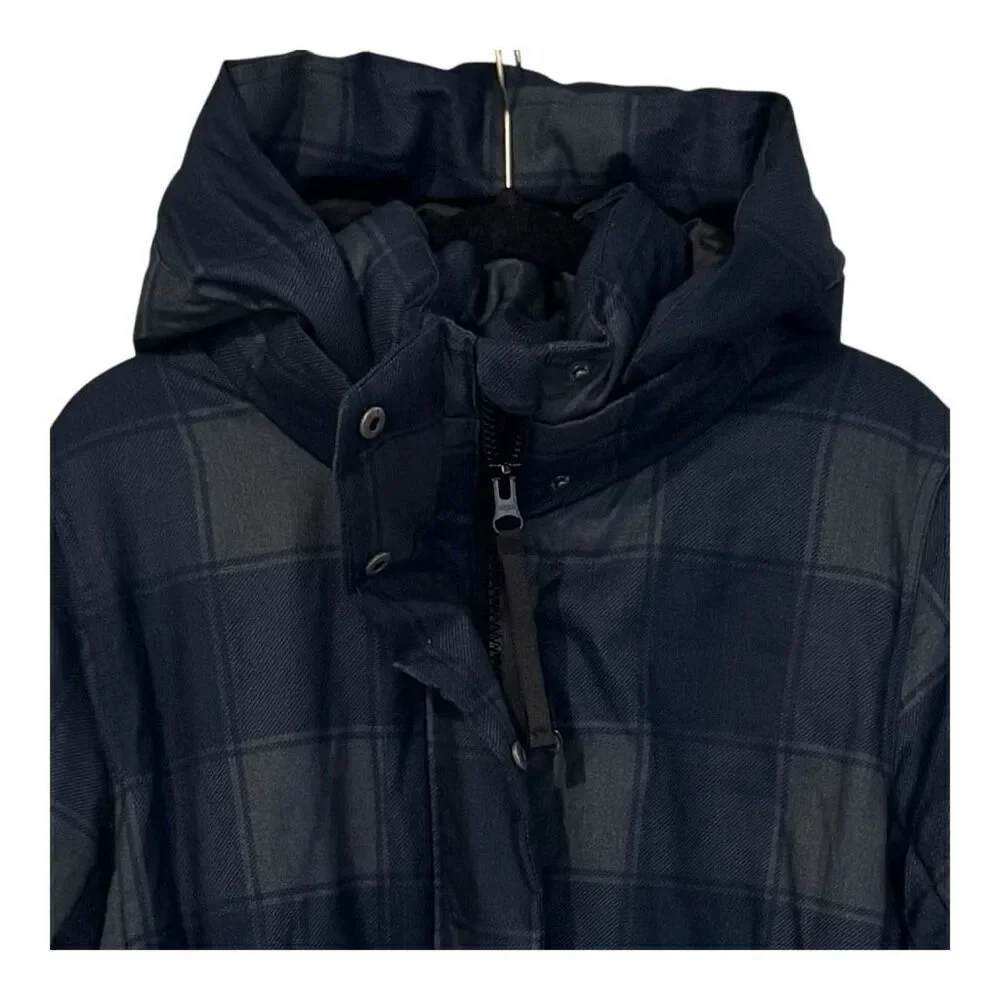 Swiss Tech Women’s Belted Heavyweight Puffer Jacket Blue Plaid Size Large